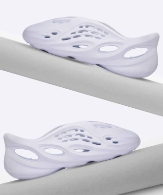 GreenTech Foam Runner Casual Trending shoes Casuals For Men(White)