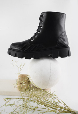 SELFIEE Boots For Women(Black , 4)