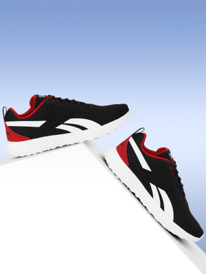 REEBOK Energy Streak M Casuals For Men(Black , 8)