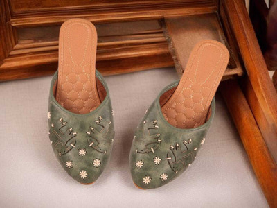 NOFOSHO Traditional Handcrafted Embellishments Lightweight Bellies For Women(Green , 7)