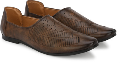 Vellinto Vellinto REGAL COOL Jutis for Men Mojaris for Men Nagra for Men Casuals For Men(Brown , 6)