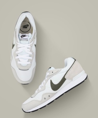 NIKE Venture Runner Sneakers For Men(White)
