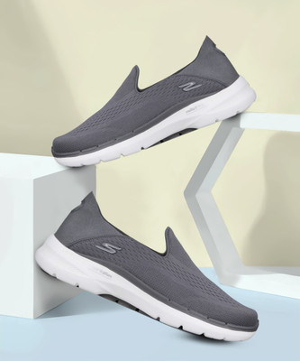 Skechers GO WALK 6 - TRAVERSE Walking Shoes For Men(Black , 6)