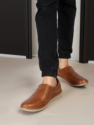 CARLTON LONDON Slip On For Men(Tan , 6)