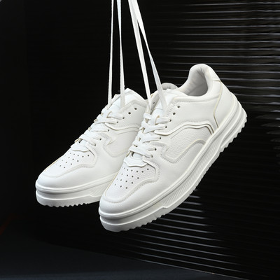 HRX by Hrithik Roshan EFC-HRX-9098 Sneakers For Men(White , 9)