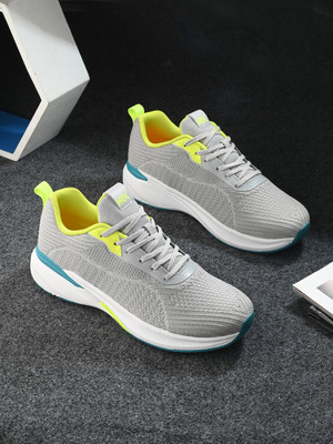 HRX by Hrithik Roshan Running Shoes For Men(Grey, Green , 6)