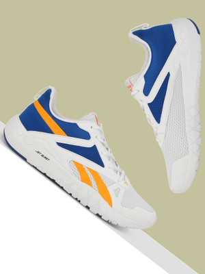 REEBOK Megathunder TR M Training & Gym Shoes For Men(White , 8)