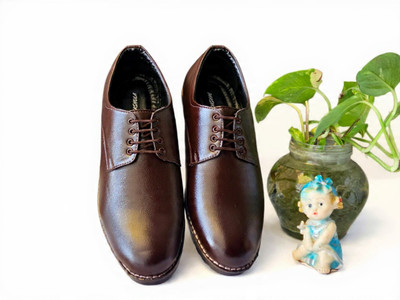 PAKSHULA Premium Men’s Formal Leather Shoes – Classic Lace-Up Dress Shoes Party Wear For Men(Brown , 7)