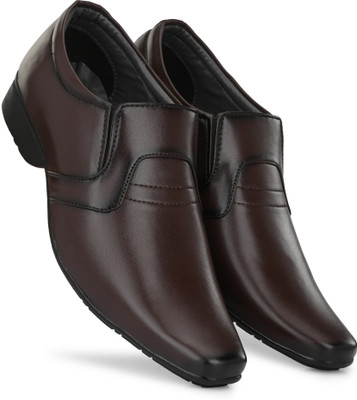 LEEPEETER Slip On For Men(Brown , 8)