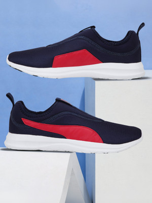 PUMA Puma Cardif Slip on IDP Walking Shoes For Men(Blue , 9)
