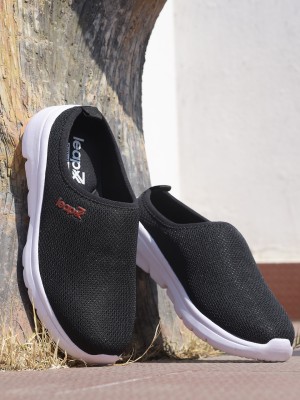 LIBERTY Leap7X by Liberty EZZIER-L2E Black Casual Shoes Walking Shoes For Men(Black)