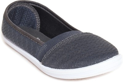 AJANTA Slip On Sneakers For Women(Grey , 7)