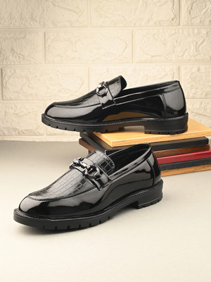MACTREE Slip On For Men(Black , 7)