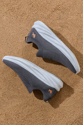 Neemans Max Cushy Slip On's Slip On Sneakers For Men(Grey , 11)