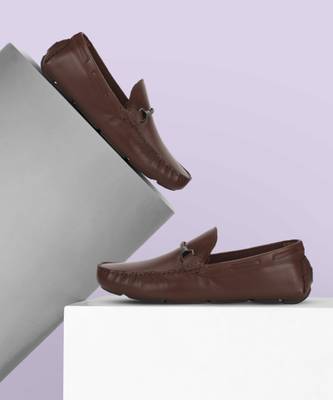 Red tape moccasins shoes store