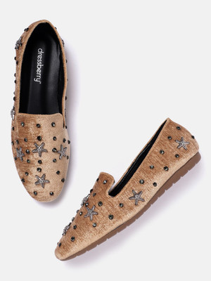 Dressberry Slip On Sneakers For Women(Tan , 5)