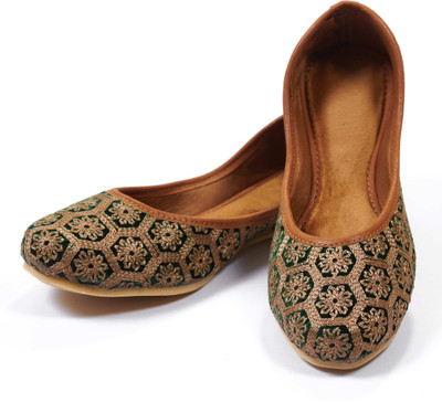 RAVIS Embroidered Comfortable Latest Collection Jutis For Women(Green, Gold , 4)