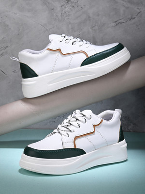 Roadster RDWAJ3949 Lightweight Comfort Summer Trendy Premium Stylish Sneakers For Men(Green , 3)
