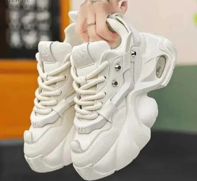 VR Canvas Shoes For Men(White , 6)