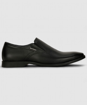 HUSH PUPPIES Slip On For Men(Black , 7)