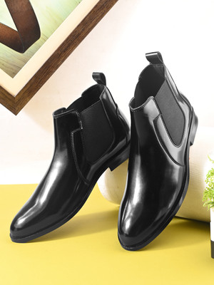Roadster Men black solid round toe high top regular zipped regular chelsea casual boots Boots For Men(Black , 10)