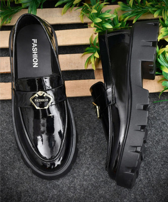 RODDICK SHOES Loafers For Men(Black , 6)