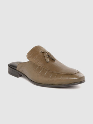 House of Pataudi House of Pataudi Men Olive Brown Croc Textured Mules For Men(Olive , 7)