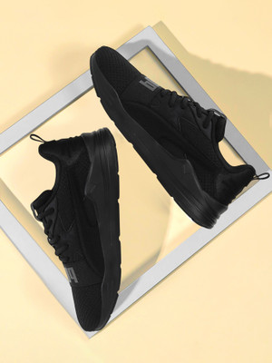 PUMA Wired Run Pure Sneakers For Men(Black , 7)