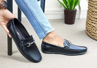 aadi Men's Comfortable Lightweight Fashionable Outdoor Slip On Casual Moccasins Loafers For Men(Black , 6)