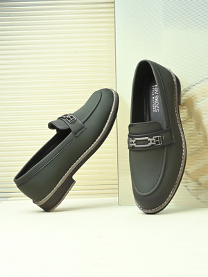 FAV SHOES Loafers For Men(Green , 6)