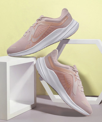 NIKE Quest 5 Running Shoes For Women(Pink , 4)