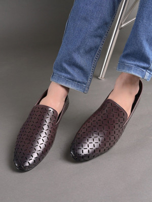 House of Pataudi House of Pataudi Men Casual Slip On Mojaris For Men(Brown , 9)