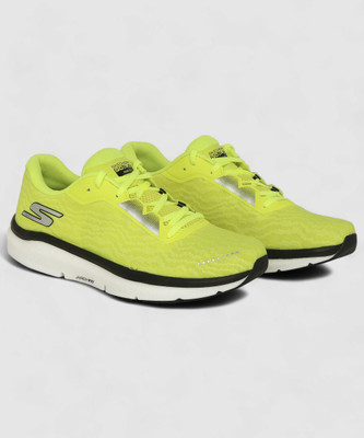 Skechers GO RUN RIDE 10 Running Shoes For Men(Yellow , 6)