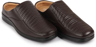FAUSTO Hand Knitted Shoe Style Sandals For Men(Brown , 6)
