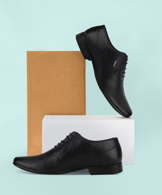 RED CHIEF Oxford For Men(Black , 6)