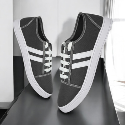 house of common Sneakers For Men(Grey, White , 10)