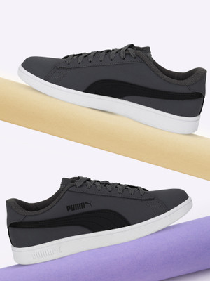 PUMA Smash V2 Buck Sneakers For Men(Grey , 8)