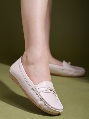 SHOETOPIA Upper Bow Detailed Loafers For Women(Beige , 5)