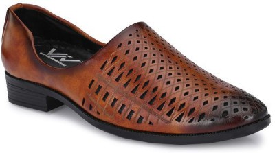 Viv Ethnic Mule For Men(Tan , 7)