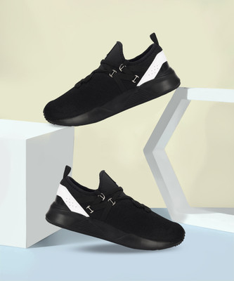 PUMA Pacer Fire IDP Sneakers For Men(Black , 7)