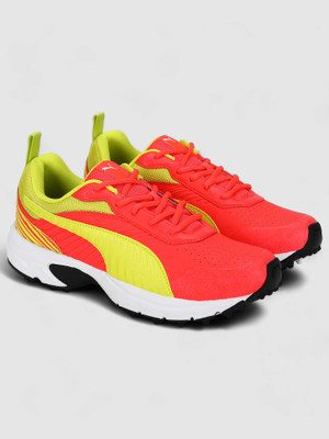 PUMA Active Cricket Shoes For Men(Red , 7)