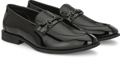 INVICTUS Men Textured Formal Loafers Slip On For Men(Black , 9)