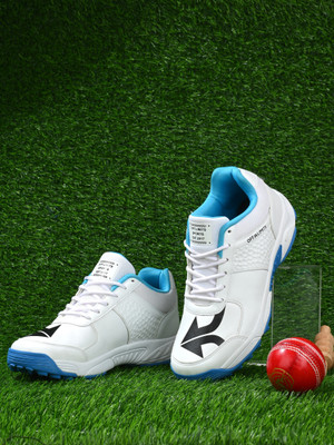 OFF LIMITS Cricket Shoes For Men(White , 8)