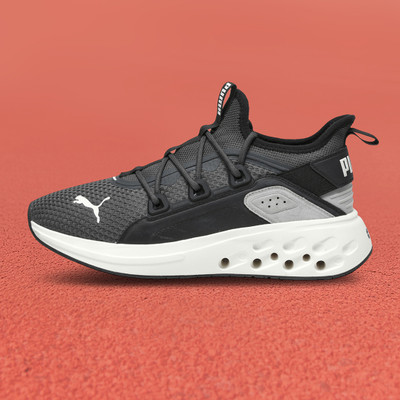 PUMA Softride Frequence Street Running Shoes For Men(Grey , 6)