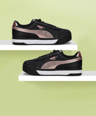 PUMA Roma Feminine Metallic Casuals For Women(Black , 8)