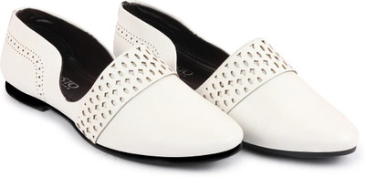 FAUSTO Laser Cut Design Side Open Broad Feet Ethnic Party Shoes Mojaris For Men(White , 7)