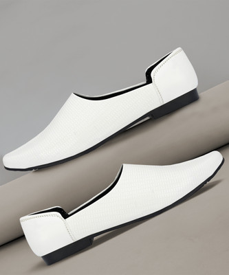 GELLWOJ Nagra Jutti Mojaris For Men(White , 6)