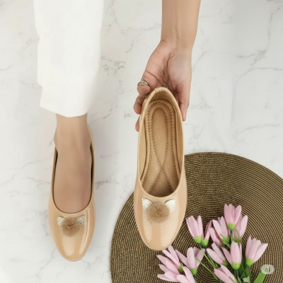 Trendy Feet Blossom Bow Kicks Bellies For Women(Tan , 7)