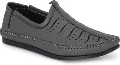 MACTREE Casuals For Men(Grey , 7)