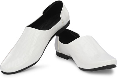 GELLWOJ NAGRA JUTTI For Men(White , 6)